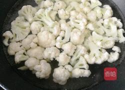 五花肉炒菜花的做法图解5