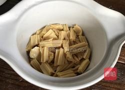 腐竹瘦肉汤的做法图解6