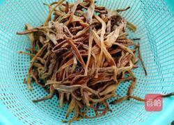 黄花菜蛋汤的做法图解2