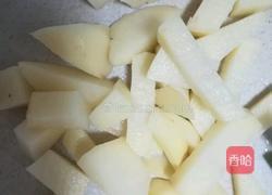 土豆豆角焖面的做法图解3