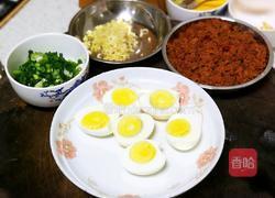 肉沫汤河粉的做法图解1