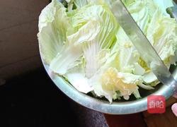 白菜包饭的做法图解1