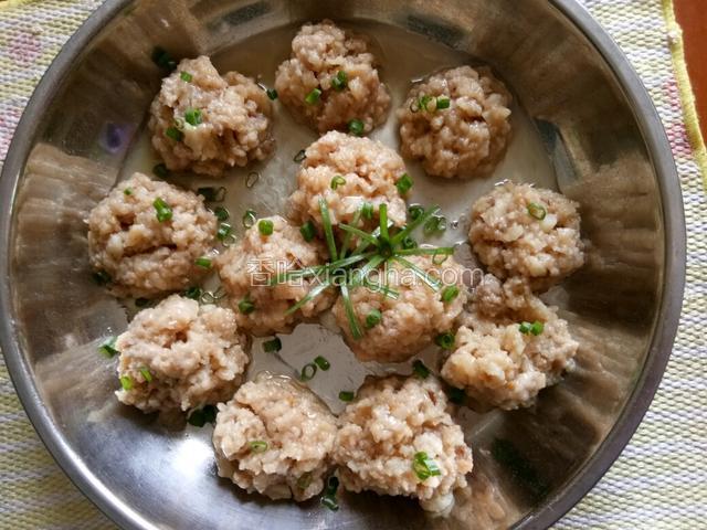清蒸马蹄肉丸