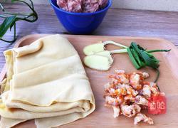 千张虾米肉卷的做法图解1