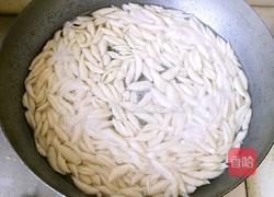 油泼剪刀面的做法图解6