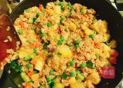 菠萝炒饭的做法图解4