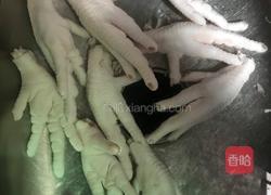 盐焗鸡爪的做法图解1