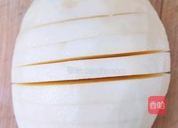 腊肠蒸风琴土豆的做法图解2