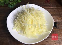 蒸酸辣土豆丝的做法图解3