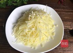 蒸酸辣土豆丝的做法图解5