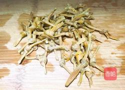 金针木耳蒸鸡的做法图解6