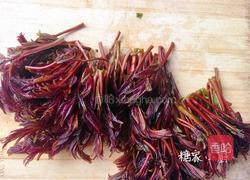 春天必吃的香椿炒鸡蛋的做法图解3