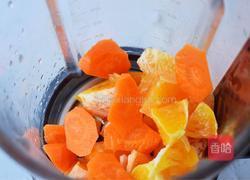 橙子胡萝卜汁的做法图解4