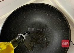 鸡胸肉鸡丁炒胡萝卜尖椒的做法图解6