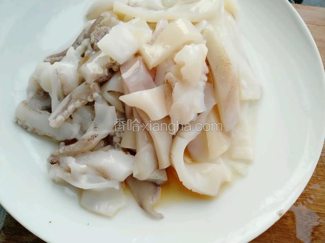 用料酒腌制十五分钟