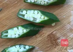 Illustration of how to make okra in oyster sauce 3