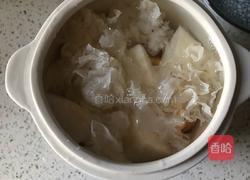 枇杷金桔雪梨银耳羹的做法图解6