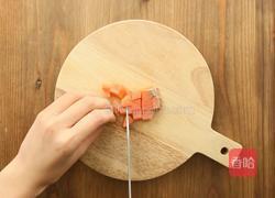 18-36个月辅食：奶香三文鱼焗菠菜的做法图解1