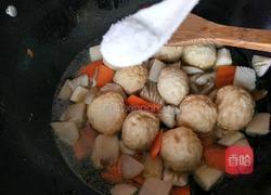 黑平菇炒鱼圆的做法图解4