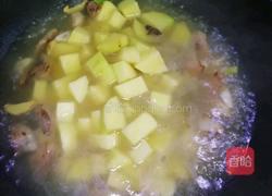 土豆烩肉的做法图解4