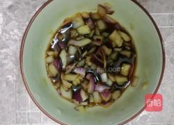皮蛋豆腐的做法图解3