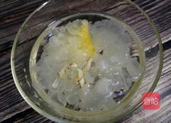 水果创意菜#银耳雪梨盅的做法图解2