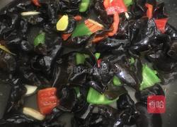 木耳炒鸡蛋的做法图解7