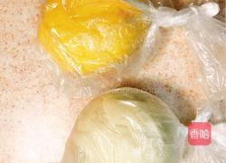 仿真香蕉馒头的做法图解2