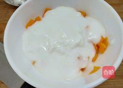 芒果酸奶紫薯山药糕的做法图解3