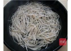 招牌芥末肉丝银芽的做法图解2
