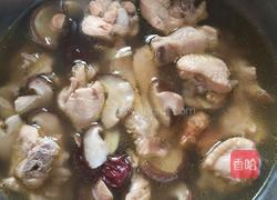 鸡翅炖蘑菇的做法图解3