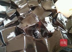 烧鲜草奶茶的做法图解3