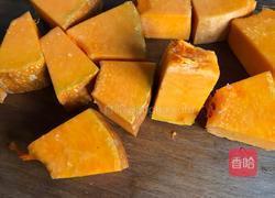 南瓜炖脊骨的做法图解3