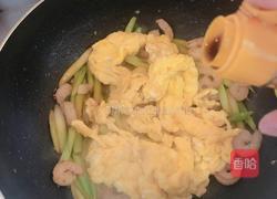 芦笋虾仁炒蛋的做法图解17