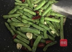 腊肉炒四季豆的做法图解5