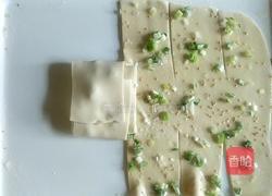 外焦里软葱油饼的做法图解11