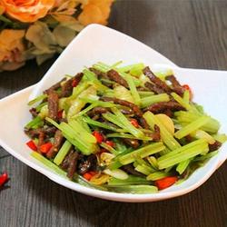西芹炒牛肉的做法[图]