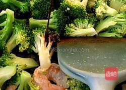 虾仁西兰花的做法图解4