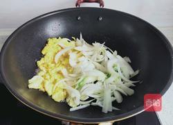 圆葱炒鸡蛋的做法图解6