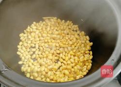 黄豆炖海带的做法图解8