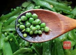 豌豆炒鸡蛋的做法图解6