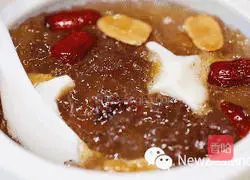 Illustration of making red dates, peach gum and New Zealand fish maw soup 5