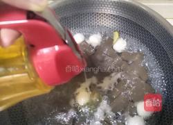 青菜肉丸牛血汤的做法图解2