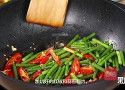响螺片炒蒜薹的做法图解5