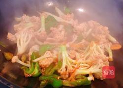 快手干煸菜花的做法图解6