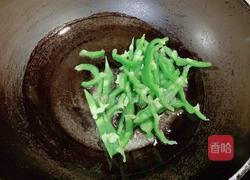 菜椒炒鸭肫的做法图解4