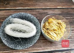 凉拌菠菜干豆皮的做法图解2