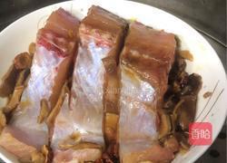 红枣香菇蒸鲩鱼腩的做法图解5