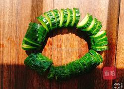 凉拌蓑衣黄瓜的做法图解3