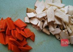 杏鲍菇炒胡萝卜的做法图解2